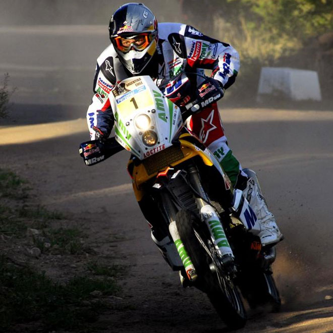 El piloto espa�ol acab� segundo la segunda etapa del Dakar a 1' 49'' de Cyril Despres y es segundo en la general a 2' 35'' del franc�s.