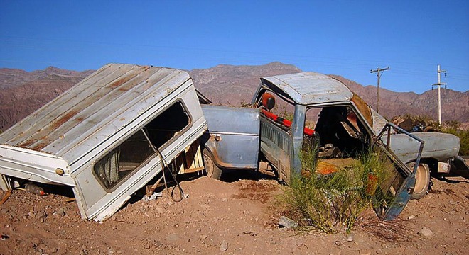 El accidente se produjo a las 6:10 hora local en la entrada de Tinogasta, en la provincia de Catamarca, al noroeste del pa�s, a unos 30 kil�metros del final del tramo cronometrado de la d�cima etapa, entre Copiap� y la localidad argentina de Chilecito.