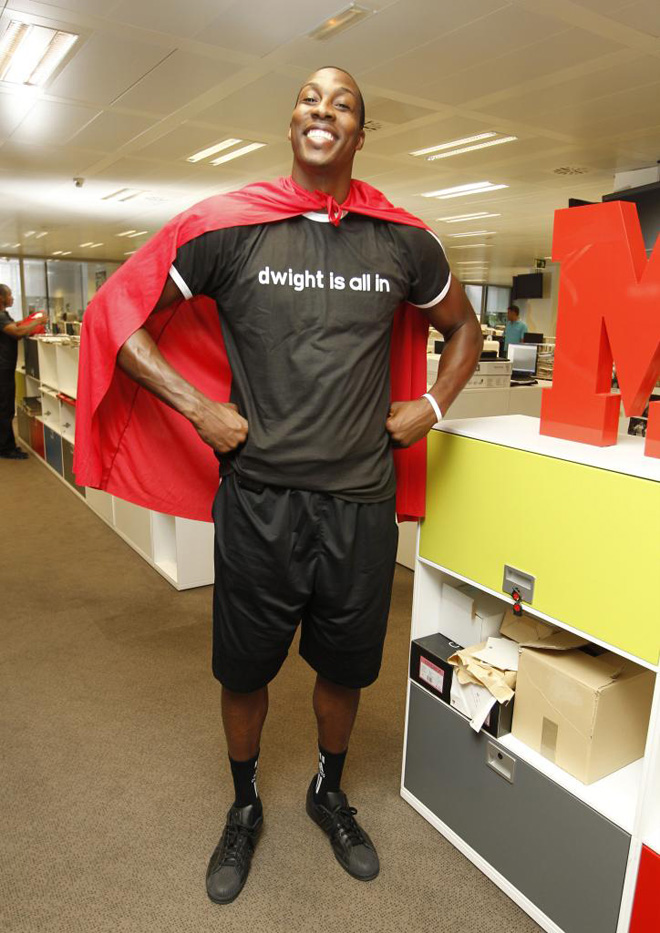 Como no pod�a ser de otra manera, Dwight Howard se transform� en 'Superman'.