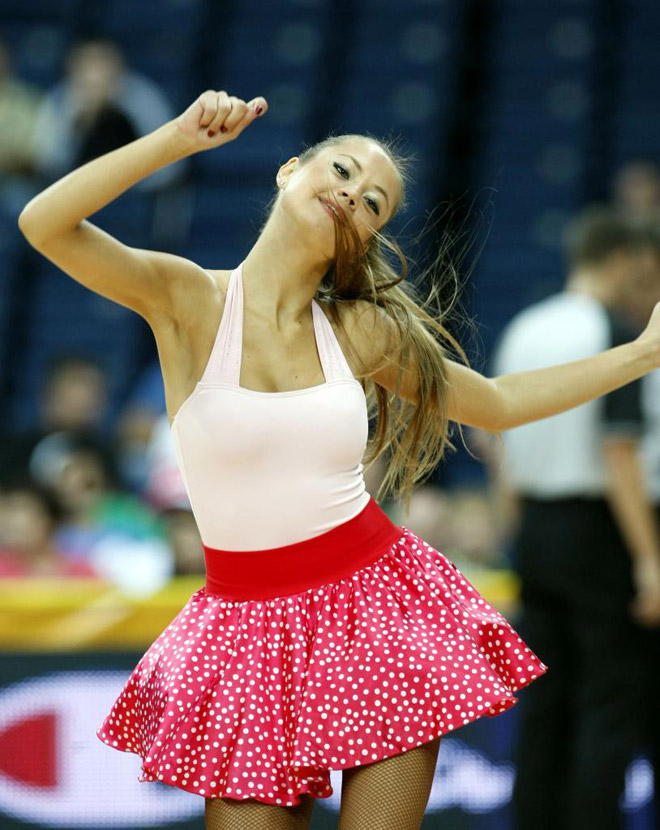 Tras casi tres semanas de Eurobasket el objetivo de Rafa Casal ha disparado cientos de maravillosas fotos. En esta fotogaler�a nos descubre las bellezas entre las bellezas de toda la competici�n.