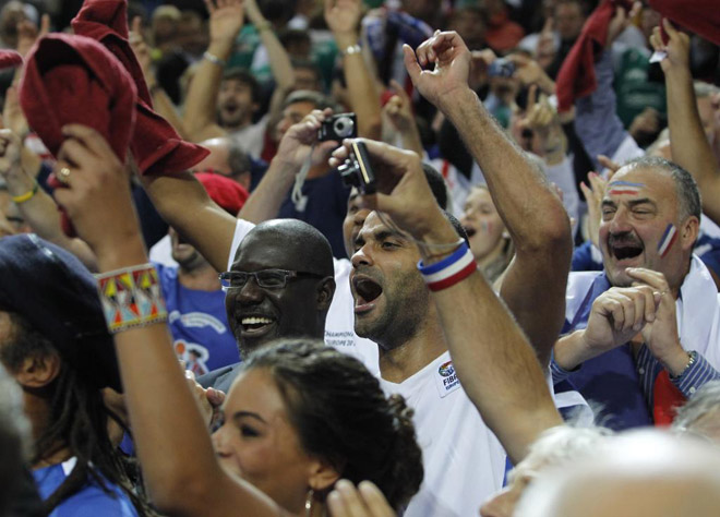 Tras casi tres semanas de Eurobasket el objetivo de Rafa Casal ha disparado cientos de maravillosas fotos. En esta fotogaler�a recopilamos su particular mirada indiscreta de la cita lituana.