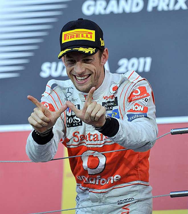 Jenson Button gan� su tercera carrera del a�o y de nuevo dio un recital de pilotaje.