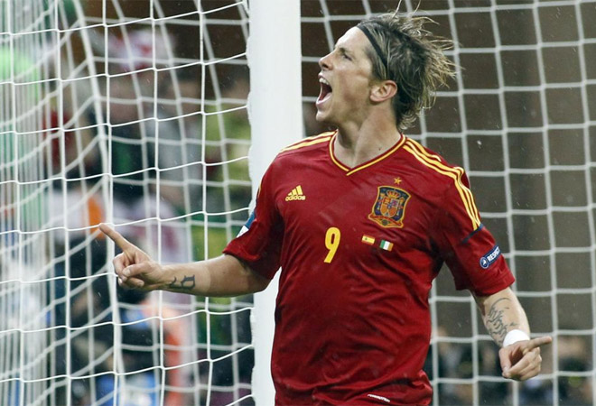 Fernando Torres s� fue titular contra Irlanda y abri� el marcador con un buen derechazo.