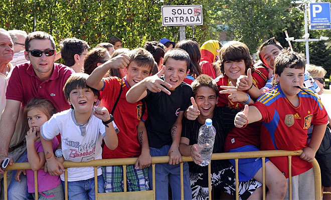 Miles de aficionados quisieron celebrar el t�tulo con los jugadores.