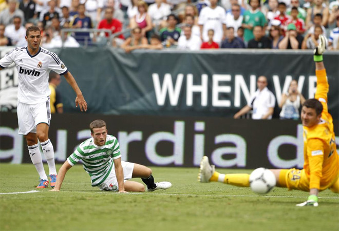 Los blancos ganaron con comodidad su �ltimo partido de pretemporada. El encuentro, eso s�, dej� fotos con mensaje.