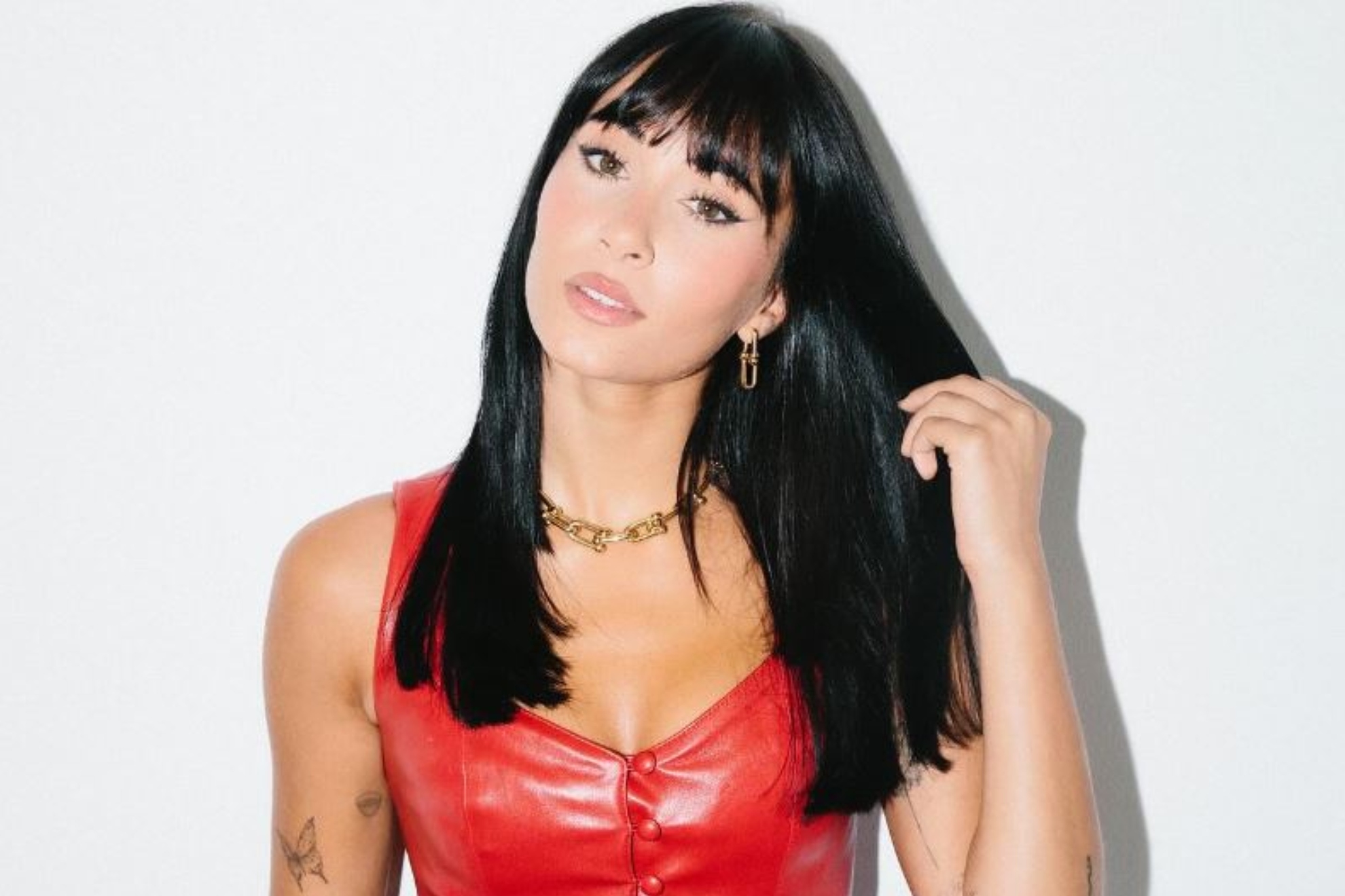 Aitana se rompe en pleno directo en un concierto y deja entrever su ruptura con Sebasti�n Yatra: "Se acaba y no pasa nada"