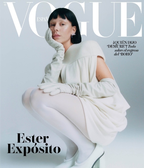 El sorprendente nuevo peinado de Ester Exp�sito recibe fuertes cr�ticas: "Reina �Por qu� te peinaron como el Peso Pluma?"