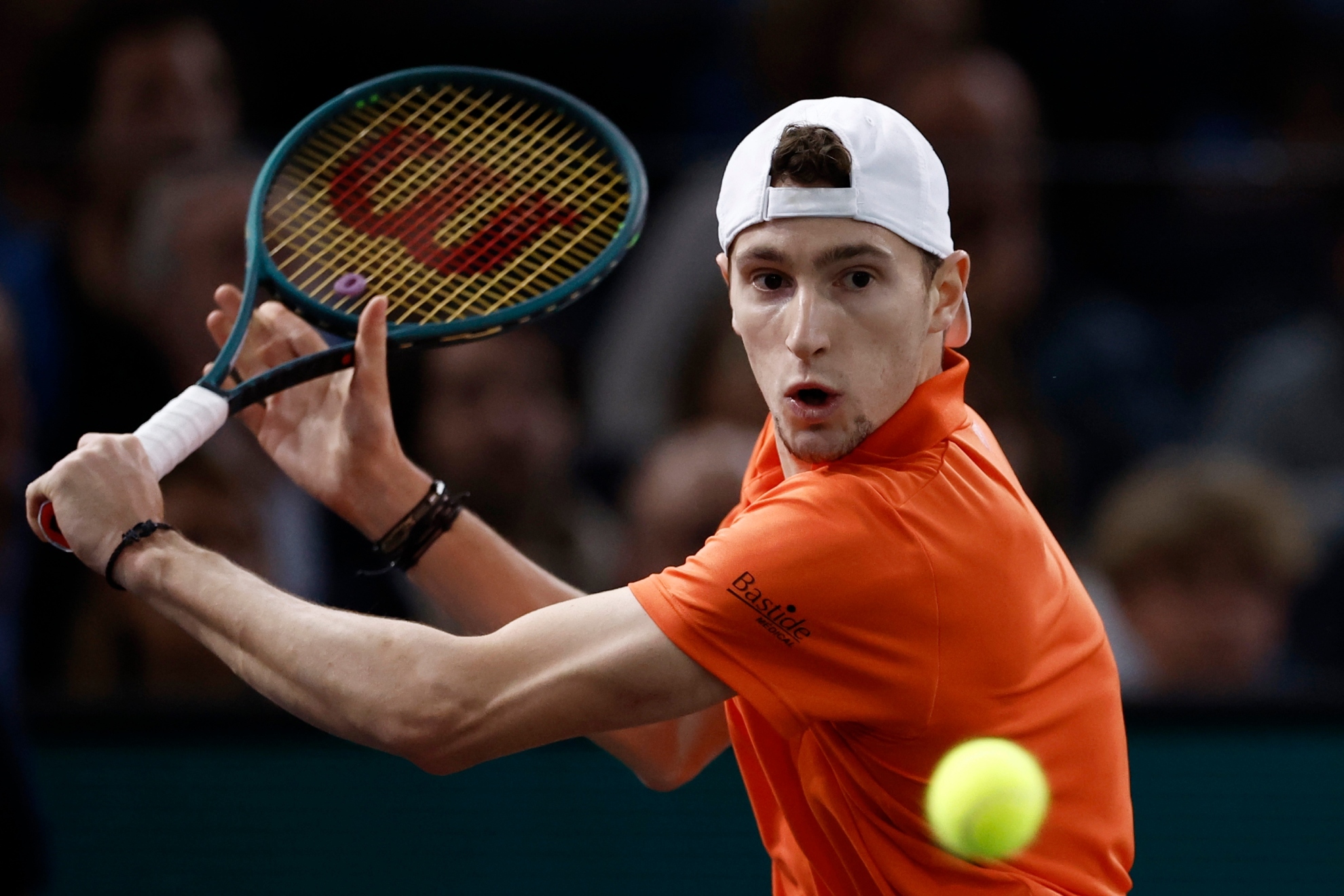 Zverev silencia París-Bercy para levantar el título ante el local Humbert