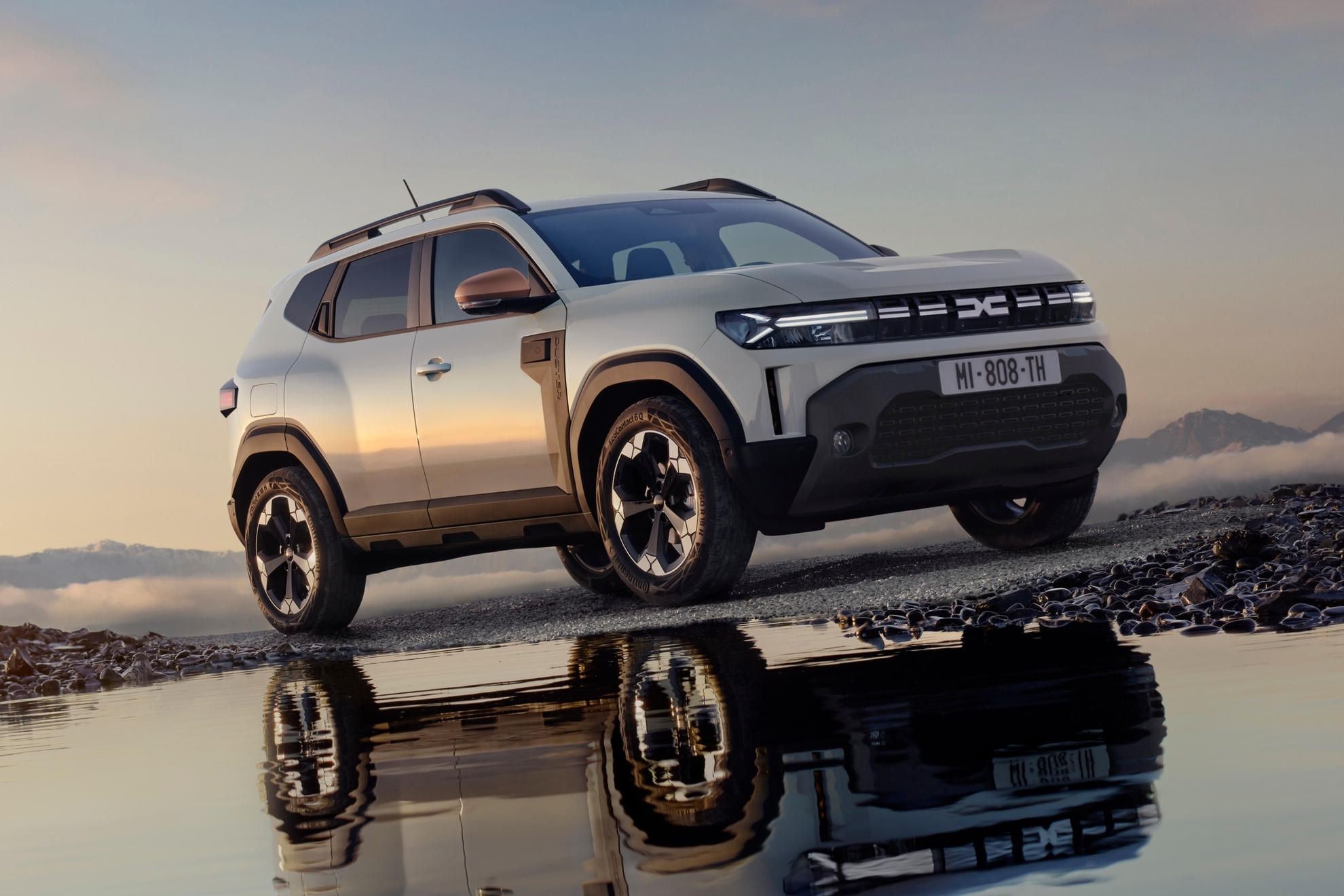 O Duster Hybrid-G também será o primeiro Dacia com paddle shifters.