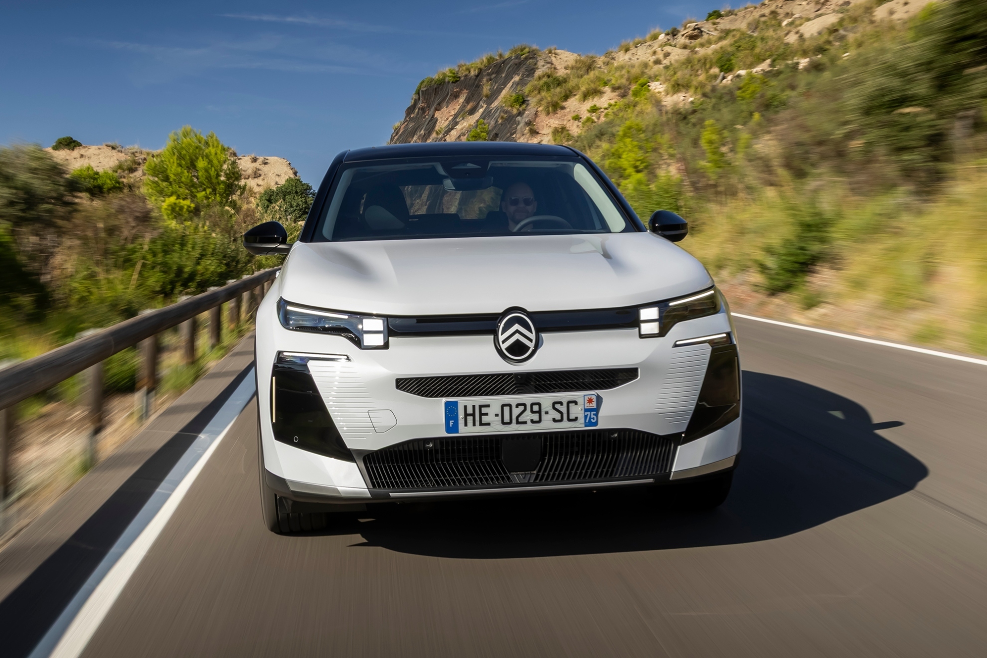 O novo C5 Aircross deu um salto notável na eletrificação.