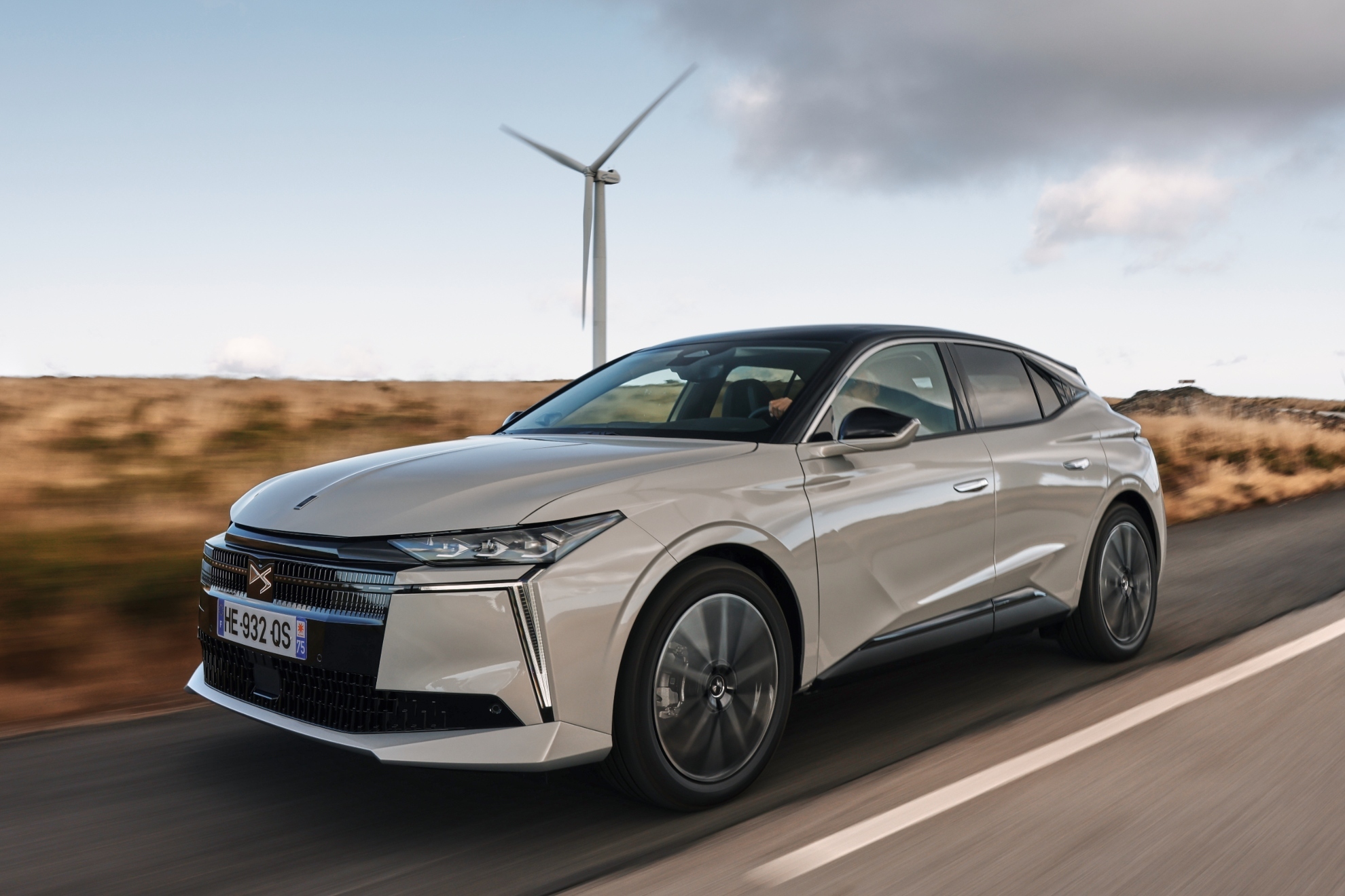 Seu ponto forte é a riqueza de opções mecânicas: do diesel ao elétrico.